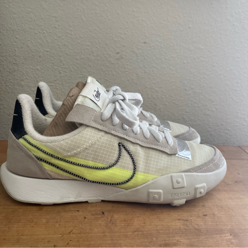 Nike Waffle Racer 2X Womens Sneakers Volt Summit White DC4467-100 Sz 8.5